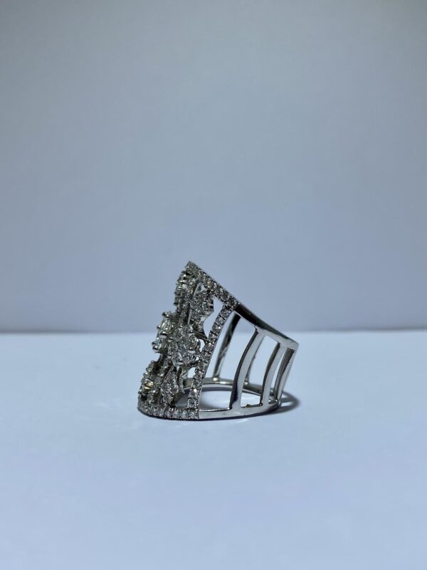 Anillo de oro blanco con brillantes - Imagen 8