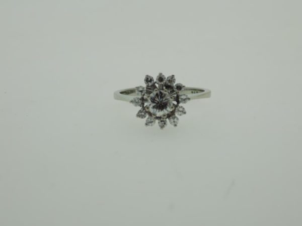 Anillo con brillantes