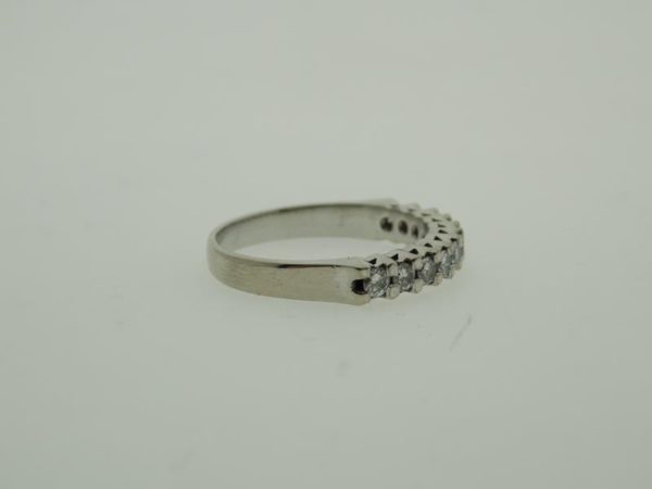 Anillo con brillantes - Imagen 4