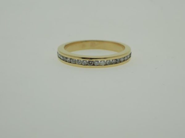 Anillo con brillantes
