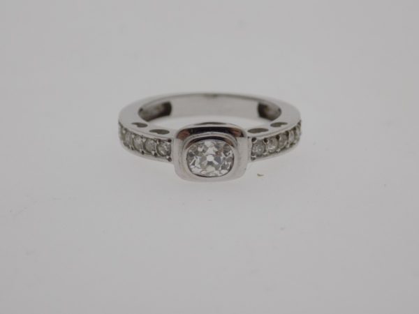 Anillo con brillantes