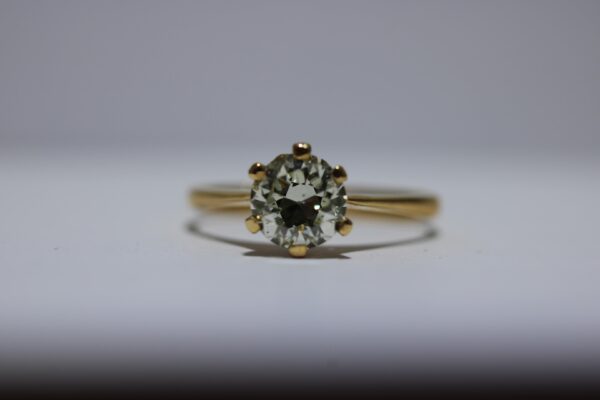 Solitario con brillante. - Imagen 3