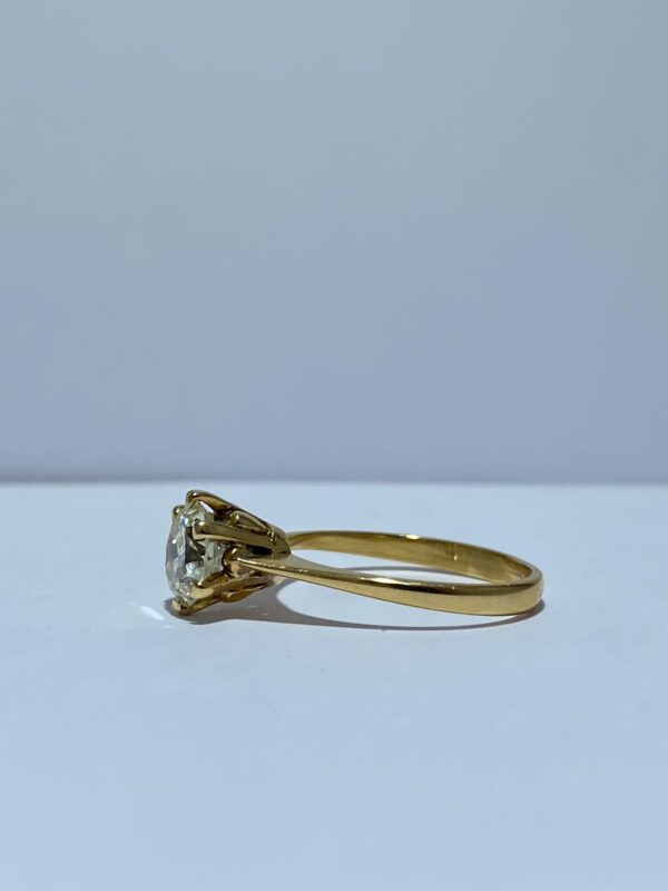 Solitario con brillante. - Imagen 8