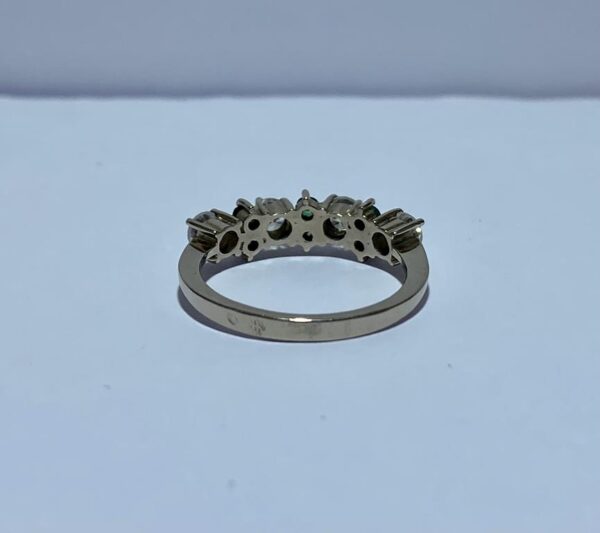 Anillo con brillantes y esmeraldas - Imagen 7
