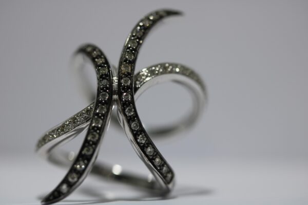 Anillo con brillante - Imagen 2