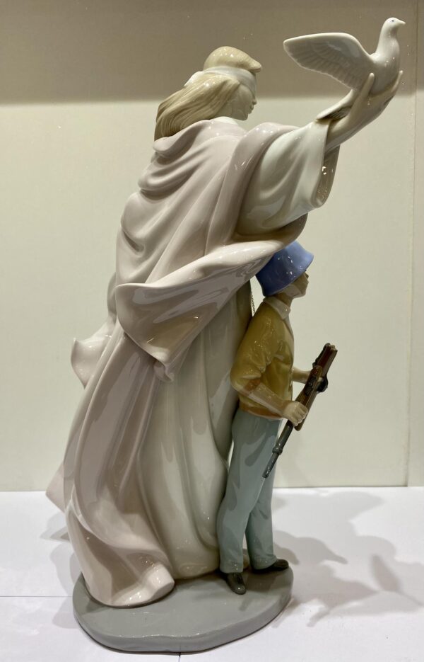 Figura Lladró 1807 - No a la guerra - Imagen 5