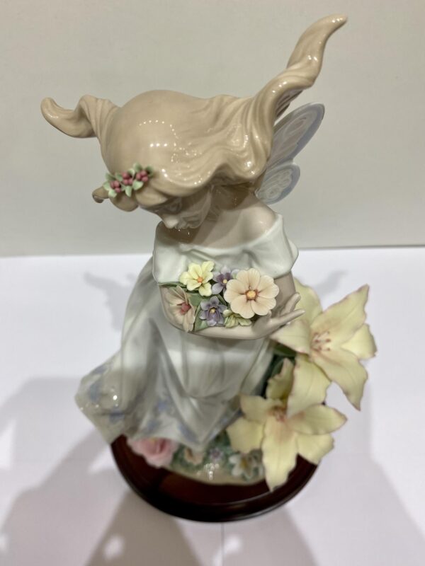 Figura Lladró 6686 - Jardín de las hadas - Imagen 4